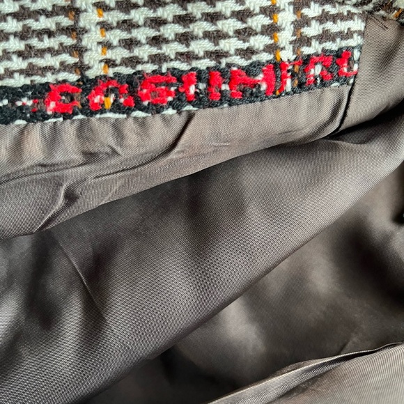 Johnstons of Elgin Cashmere Tweed Jacket - Picture 12 of 14